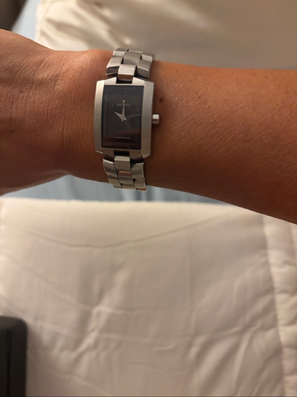 Movado Women's Stainless Steel Bracelet Watch with Black Dial - Picture 6 of 6